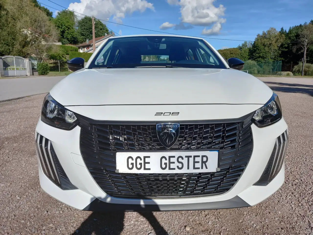 Peugeot 208 208 — photo 3