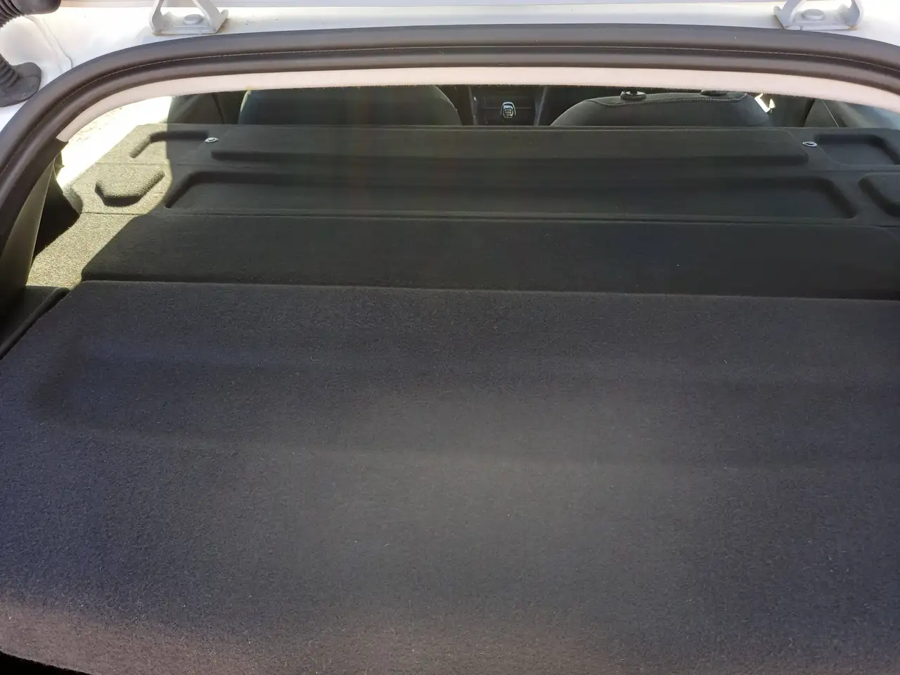 Peugeot 208 208 — photo 12