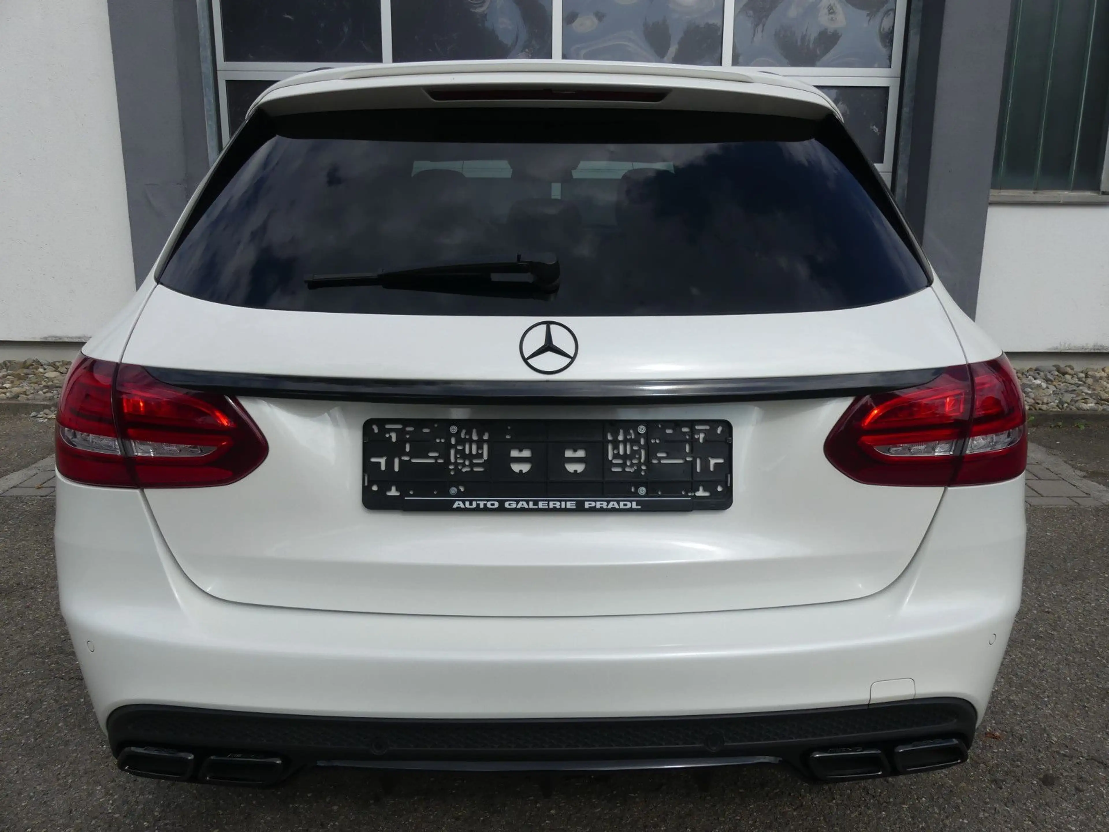 Mercedes-Benz C 63 AMG C 63 T AMG Perf.AGA/Burmester/360°/Designo/Night — photo 6