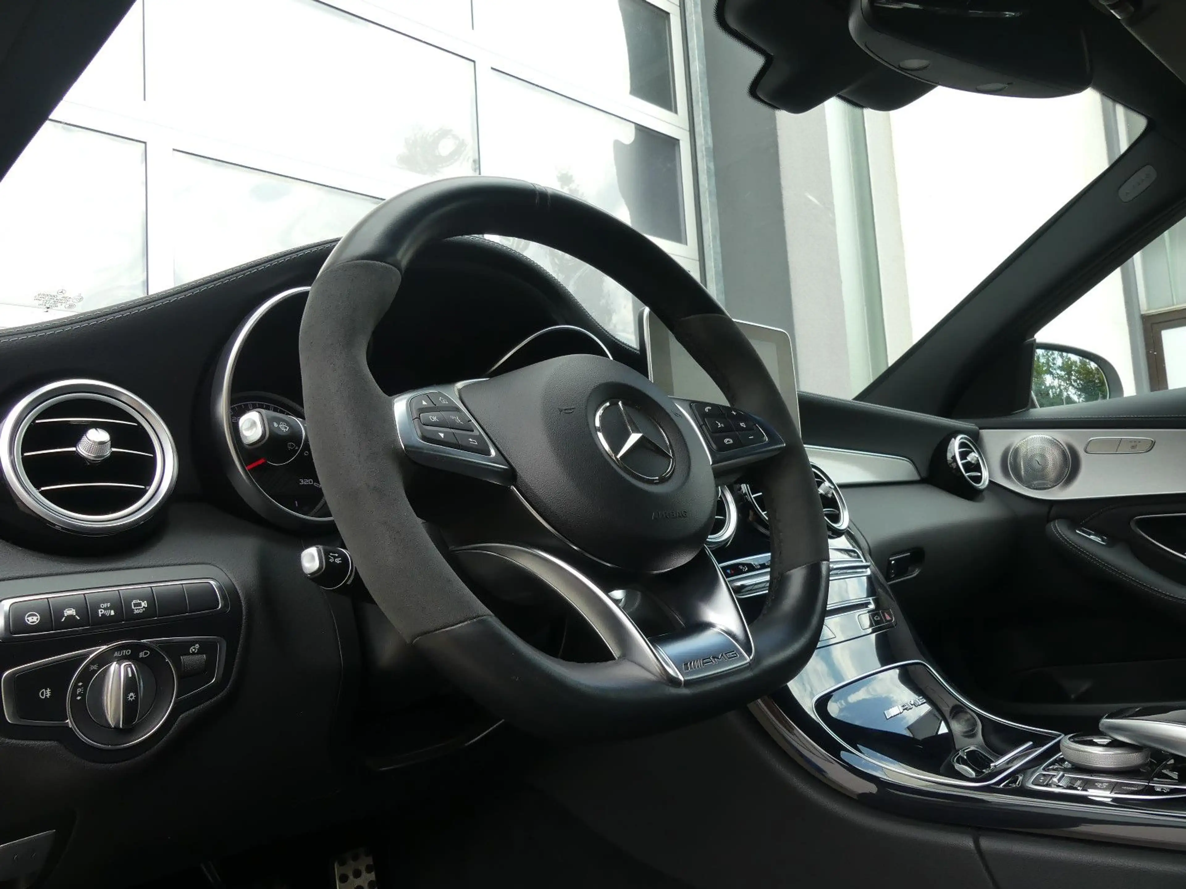 Mercedes-Benz C 63 AMG C 63 T AMG Perf.AGA/Burmester/360°/Designo/Night — photo 11