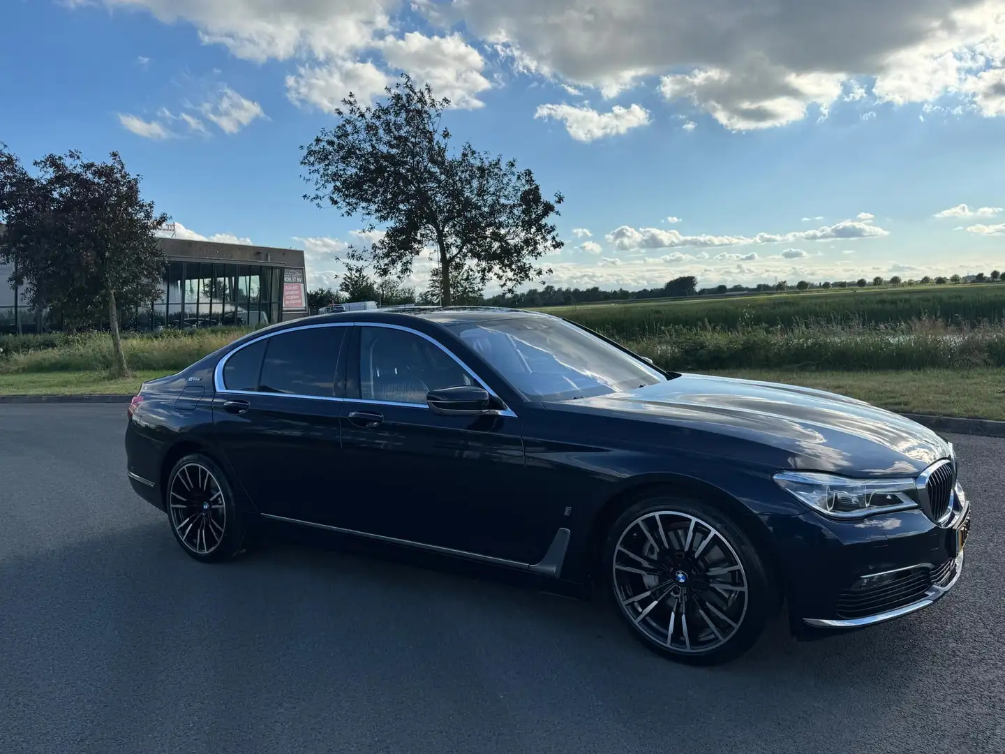 BMW 740 7-serie 740e iPerformance High Executive, Aut, Lux Blauw - 2