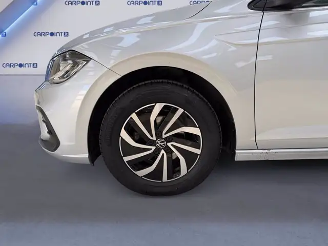 Volkswagen Polo view 15
