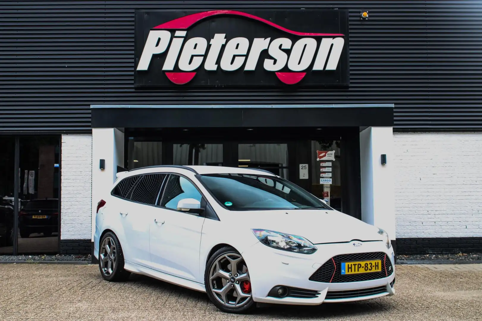 Ford Focus Wagon 2.0 EcoBoost ST-3 CAMERA XENON STOELVER. Blanc - 1