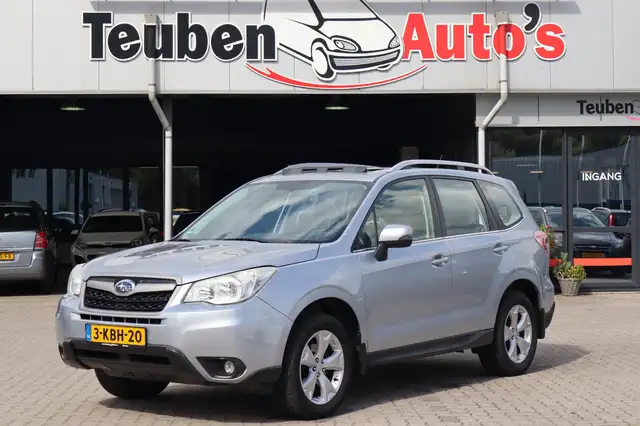 Subaru Forester 2.0 Executive Climate control, Navigatie, Cruise c