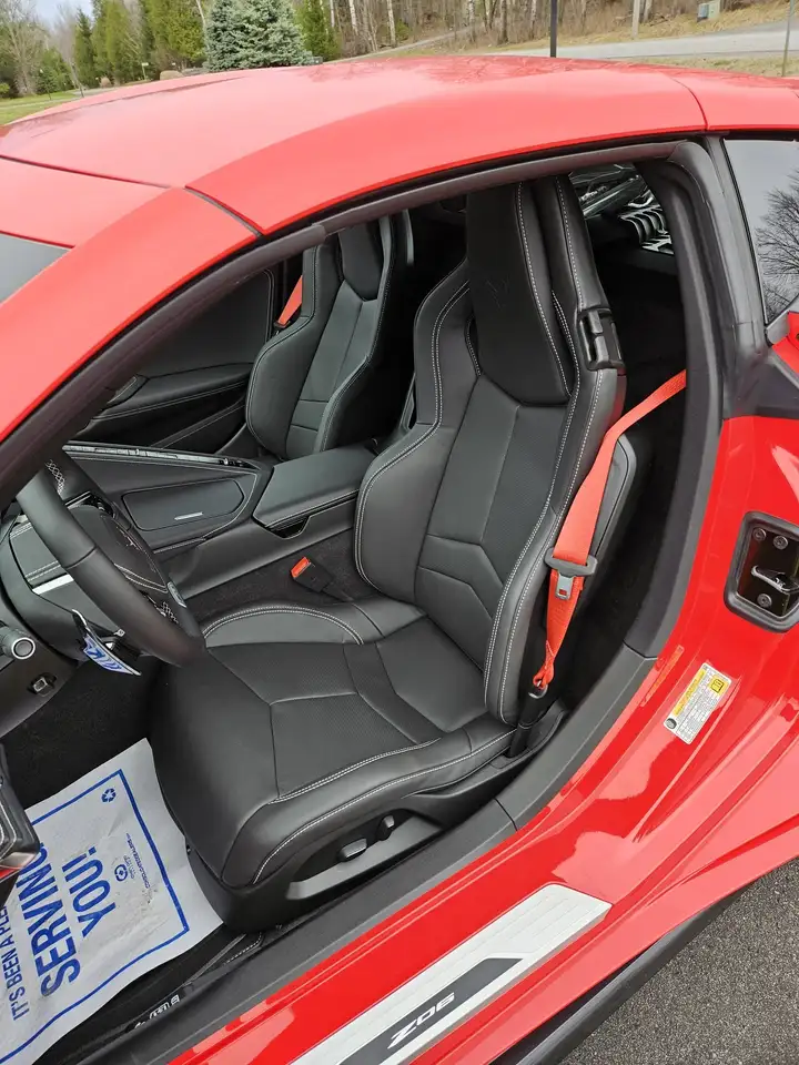 Chevrolet Corvette снимка Chevrolet Corvette