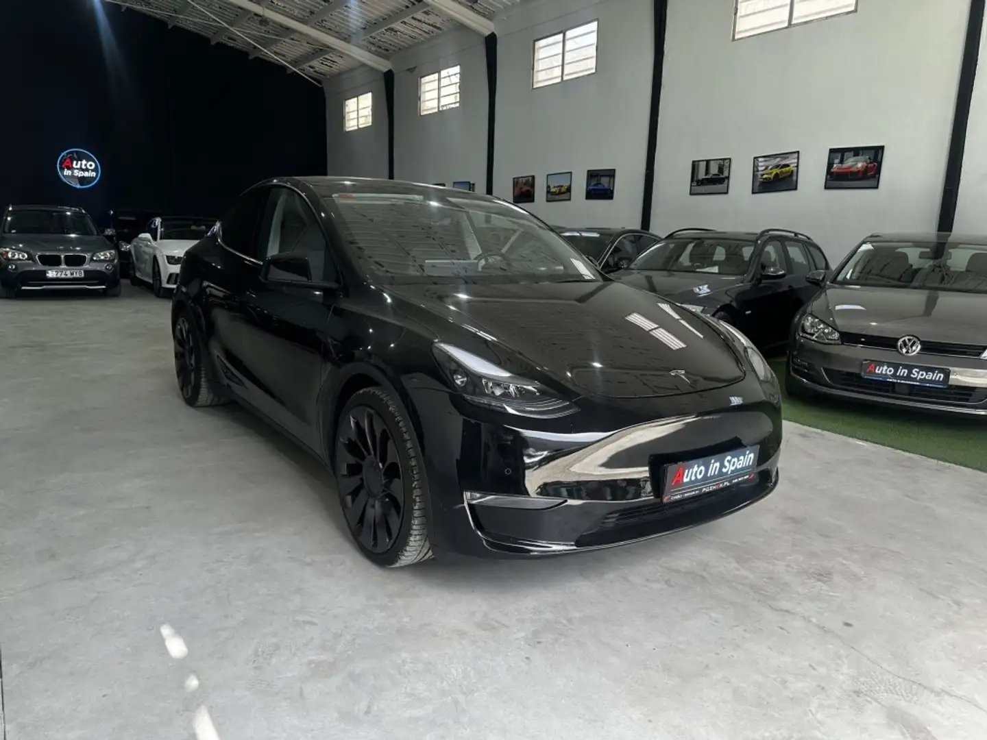 Tesla Model Y Performance AWD Noir - 1