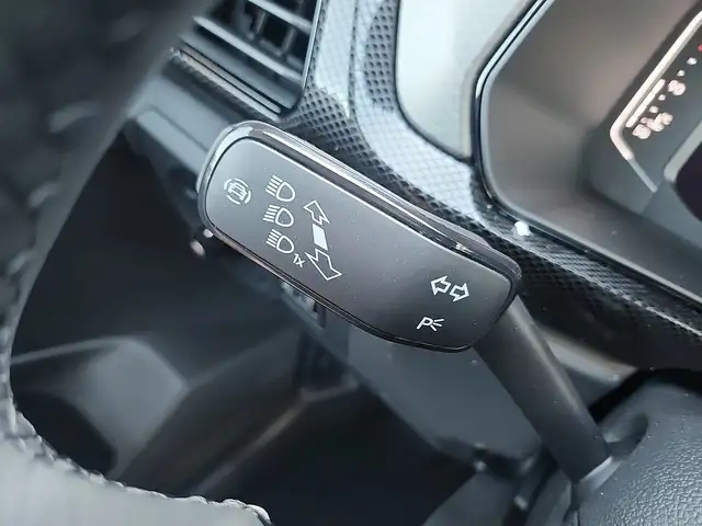 Volkswagen T-Cross view 12