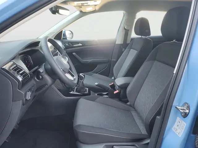 Volkswagen T-Cross view 8