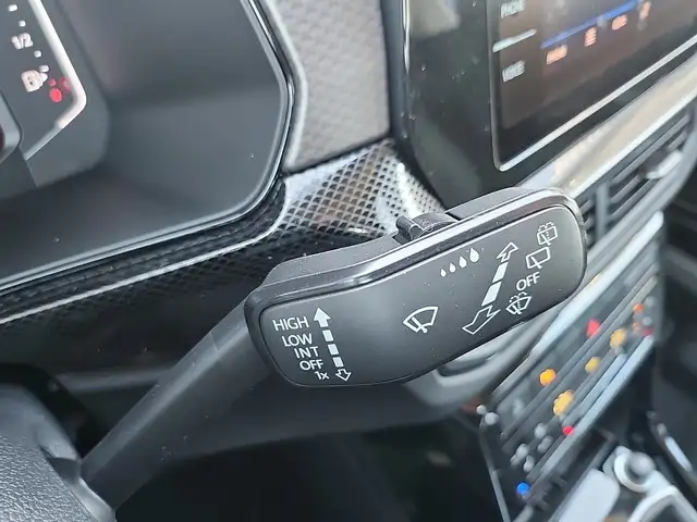 Volkswagen T-Cross view 14