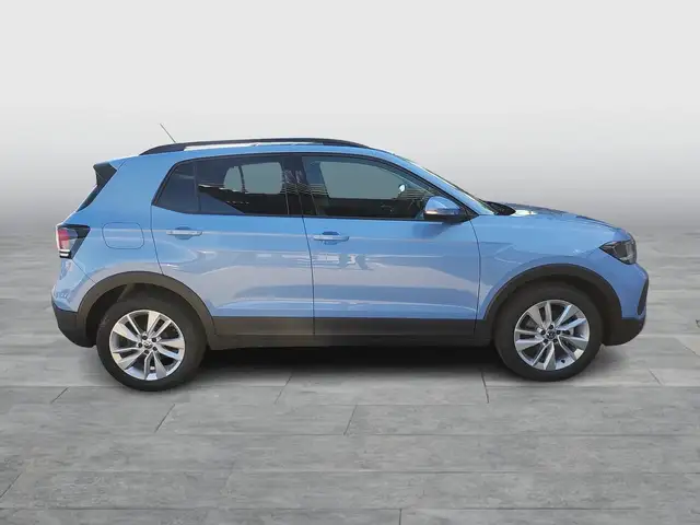 Volkswagen T-Cross view 6