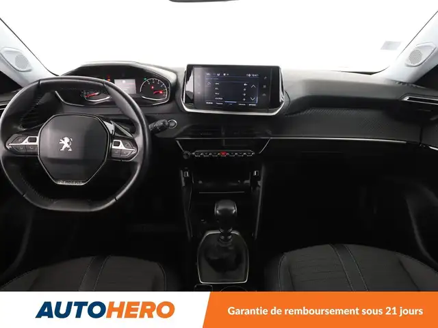 Peugeot 2008 view 12