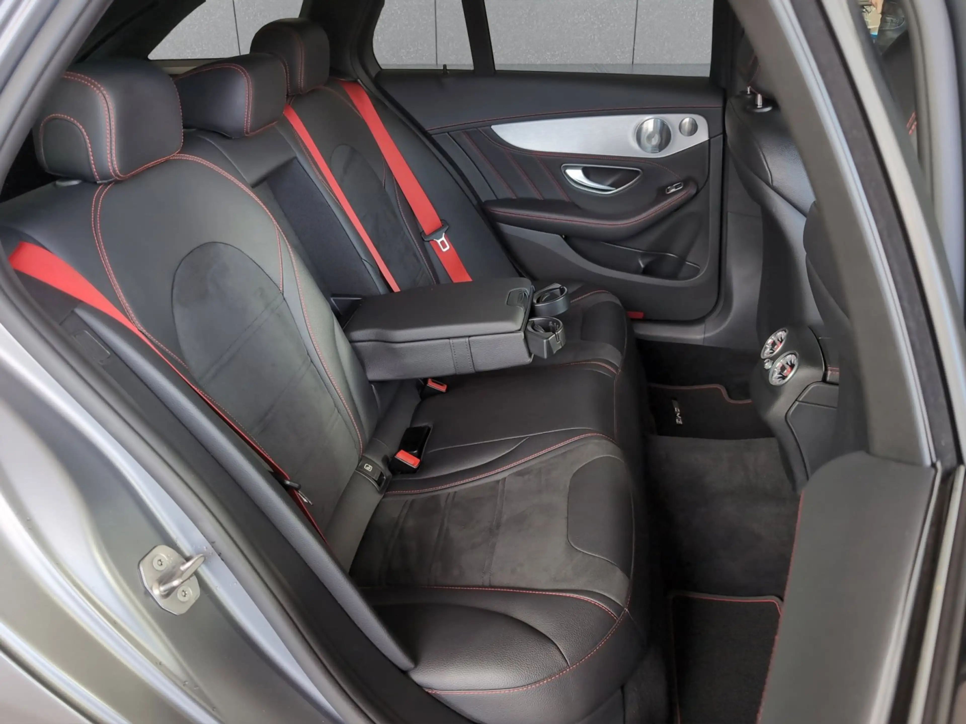 Mercedes-Benz C 43 AMG 4M/KlappenAGA/360°/StHzg/Burmester/Wide — photo 7
