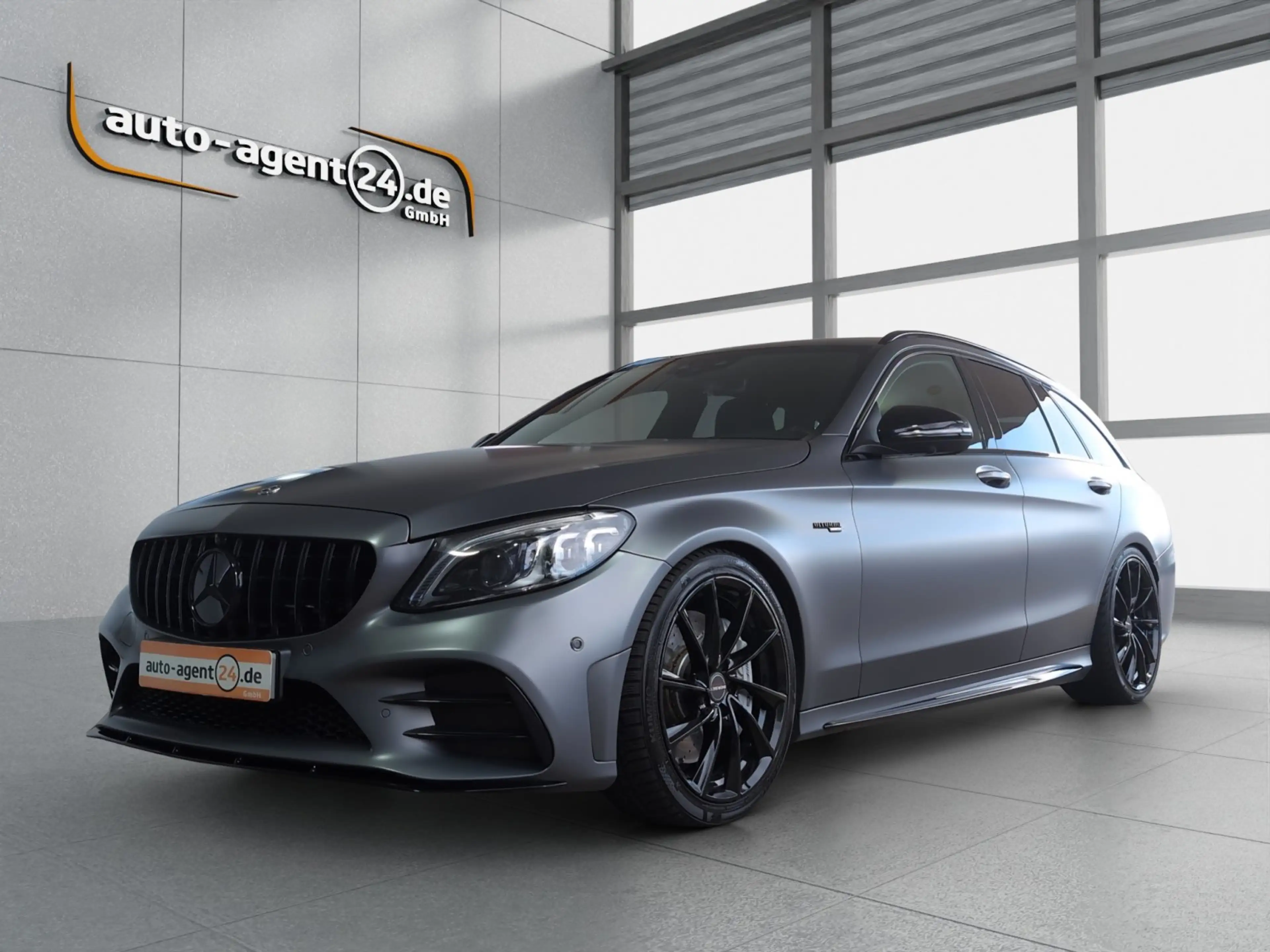 Mercedes-Benz C 43 AMG 4M/KlappenAGA/360°/StHzg/Burmester/Wide — photo 2