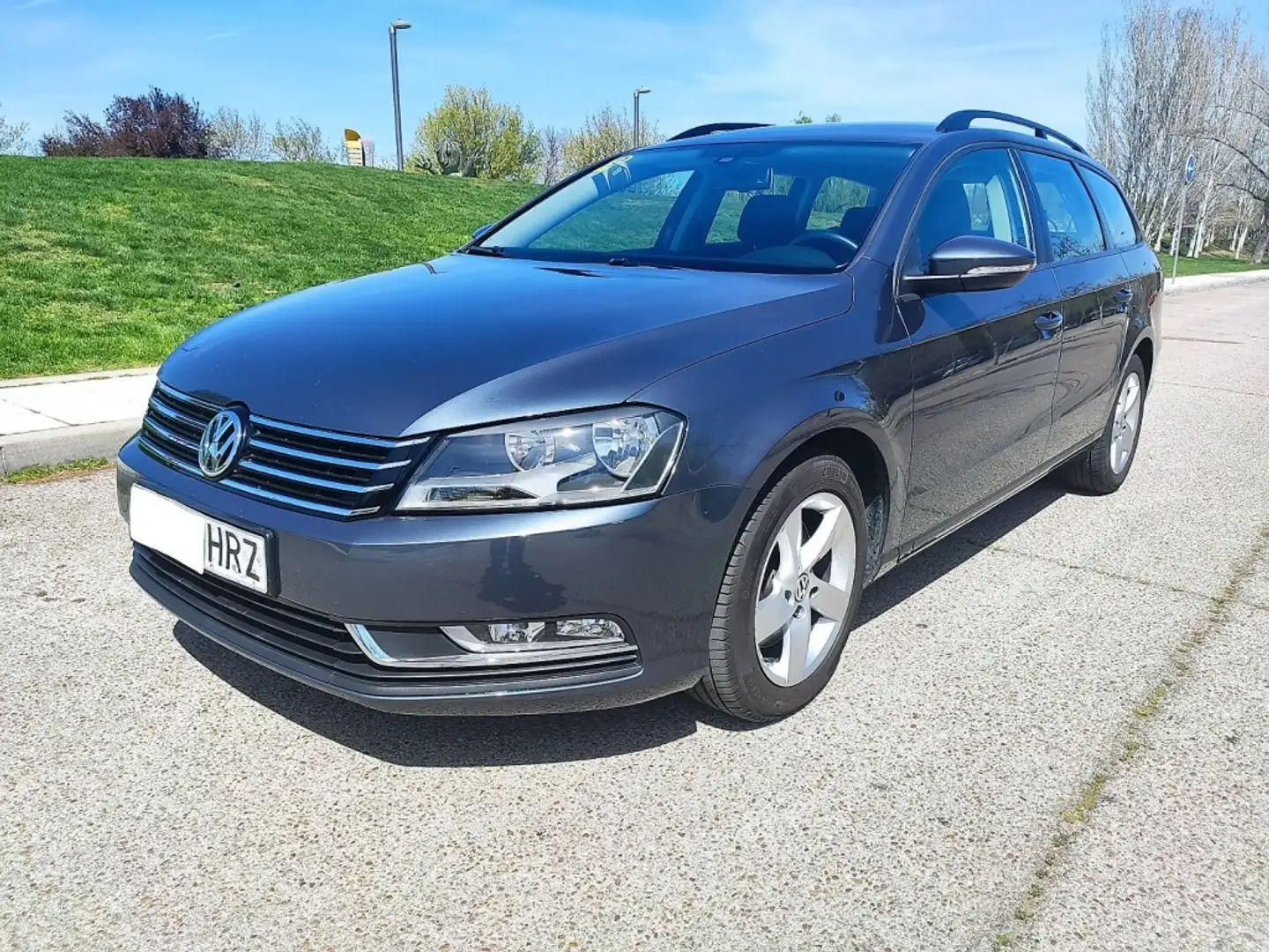 Volkswagen Passat 1.6TDI Business Edition BMT Gri - 1
