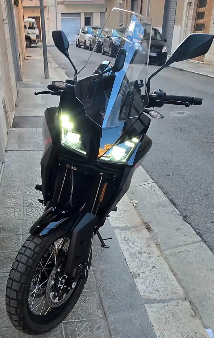 Moto Morini X-Cape Cerchi a raggi Noir - 1