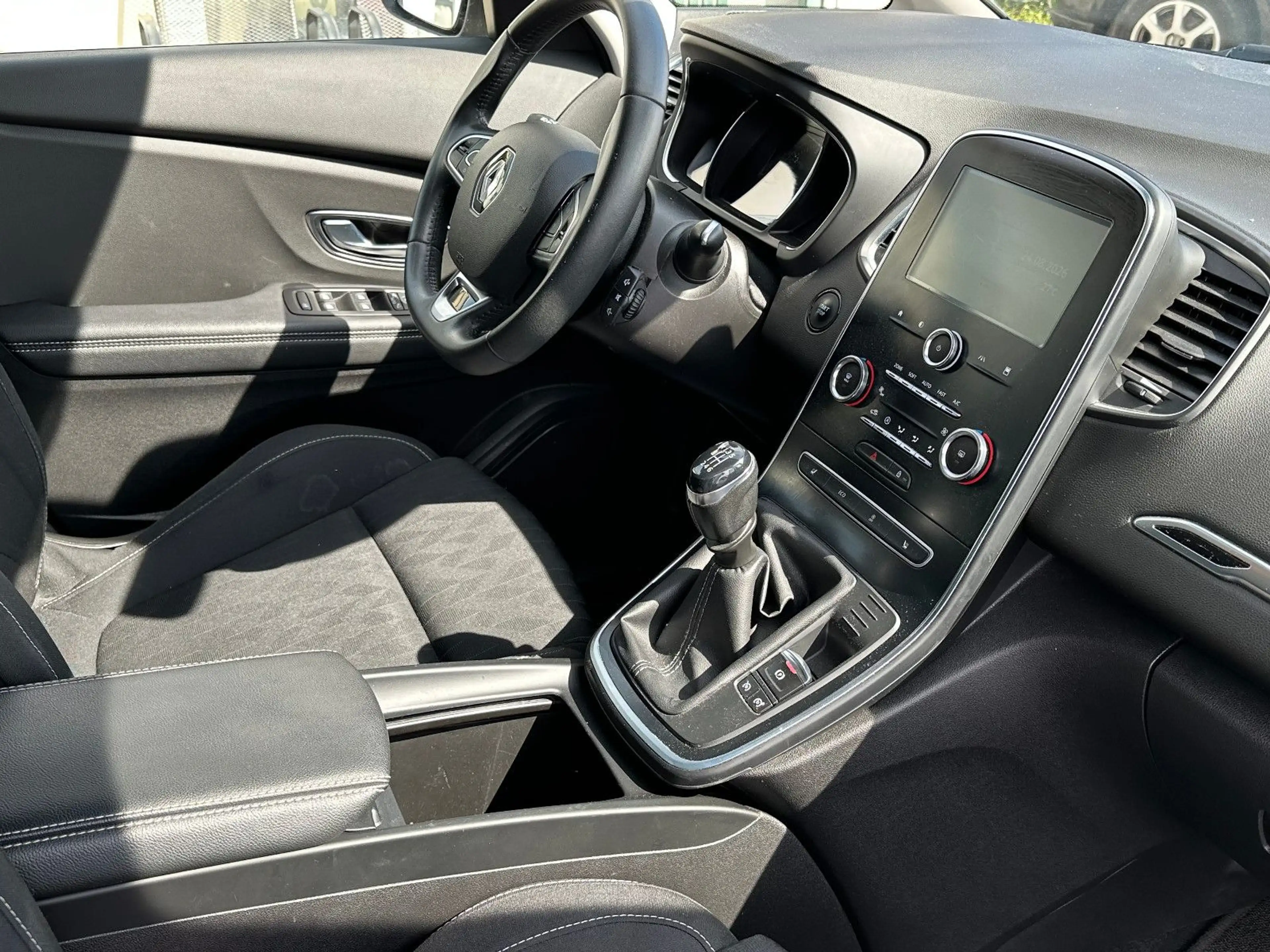 Renault Scenic IV Limited*NAVI*KAMERA*SHZ*MFL*20" FELGEN — photo 13