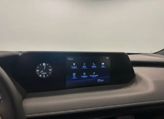 Lexus Ux view 13