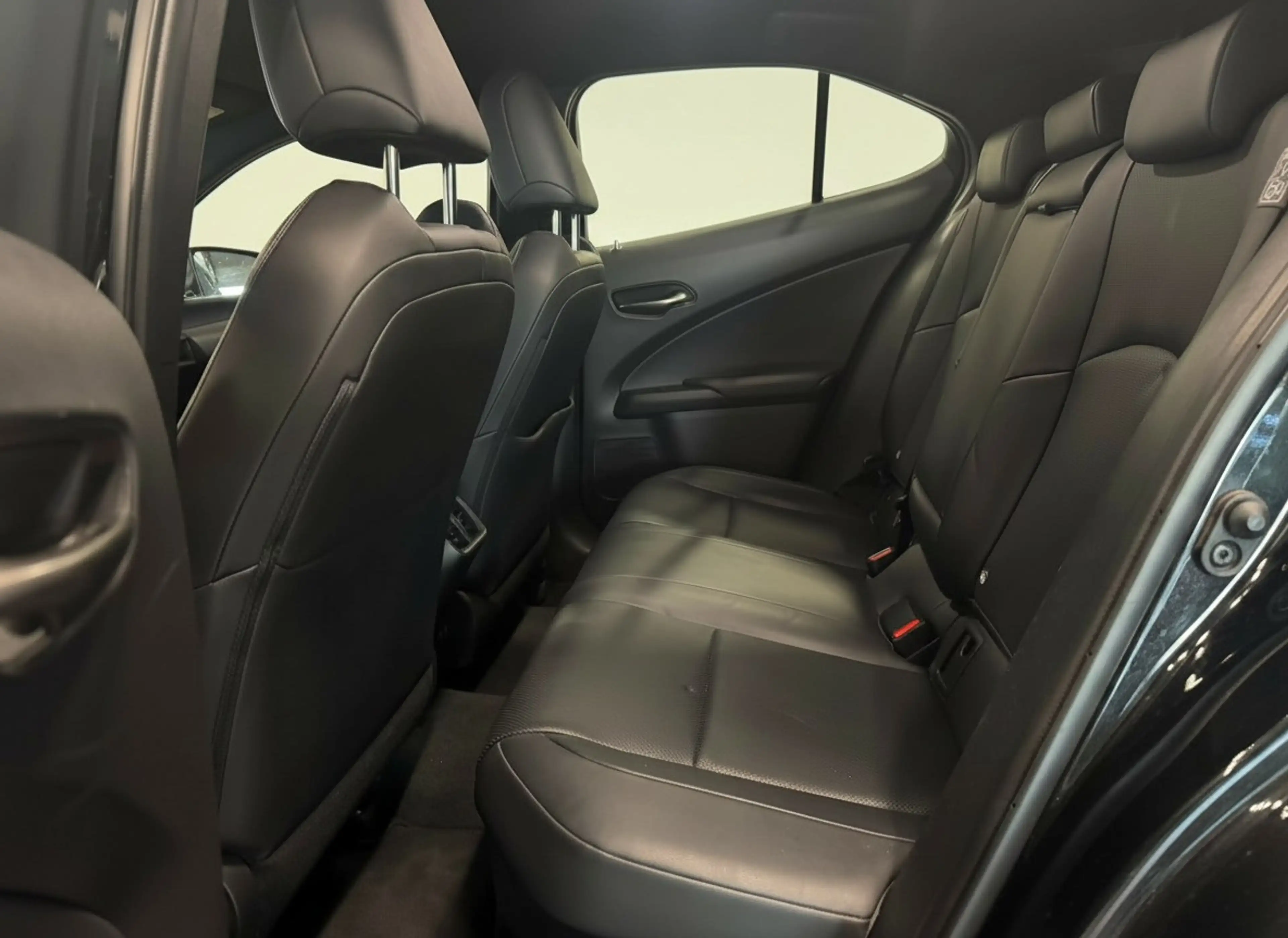 Lexus UX 250h Luxury Line | Stoelverwarming | Carplay | Adaptive — photo 9