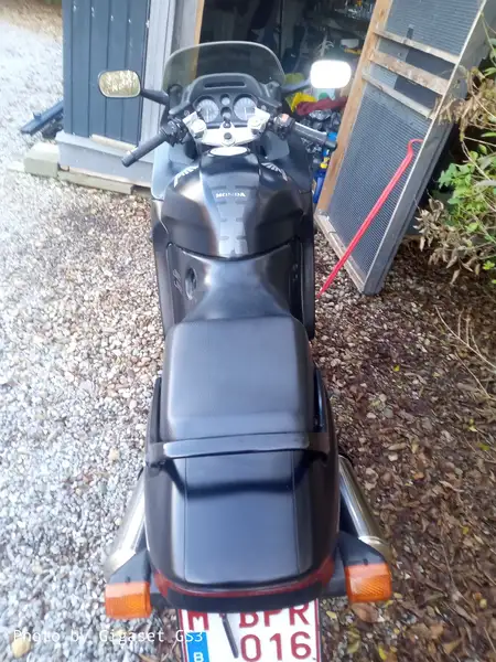 Honda CBR 1000 RR - foto 2