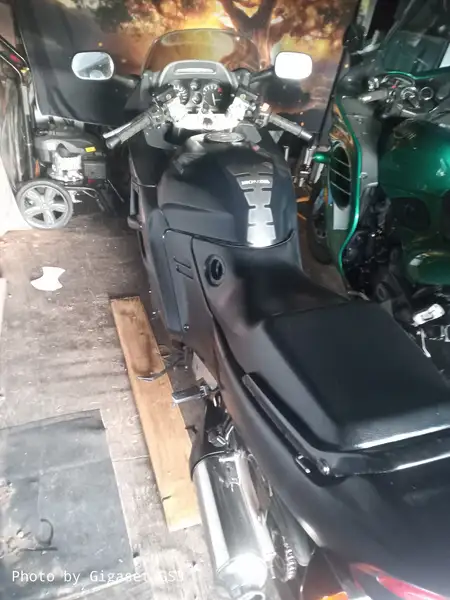 Honda CBR 1000 RR - foto 3