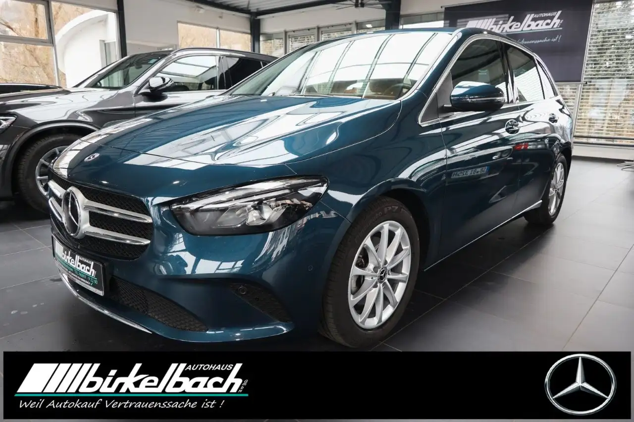 Mercedes-Benz B 200