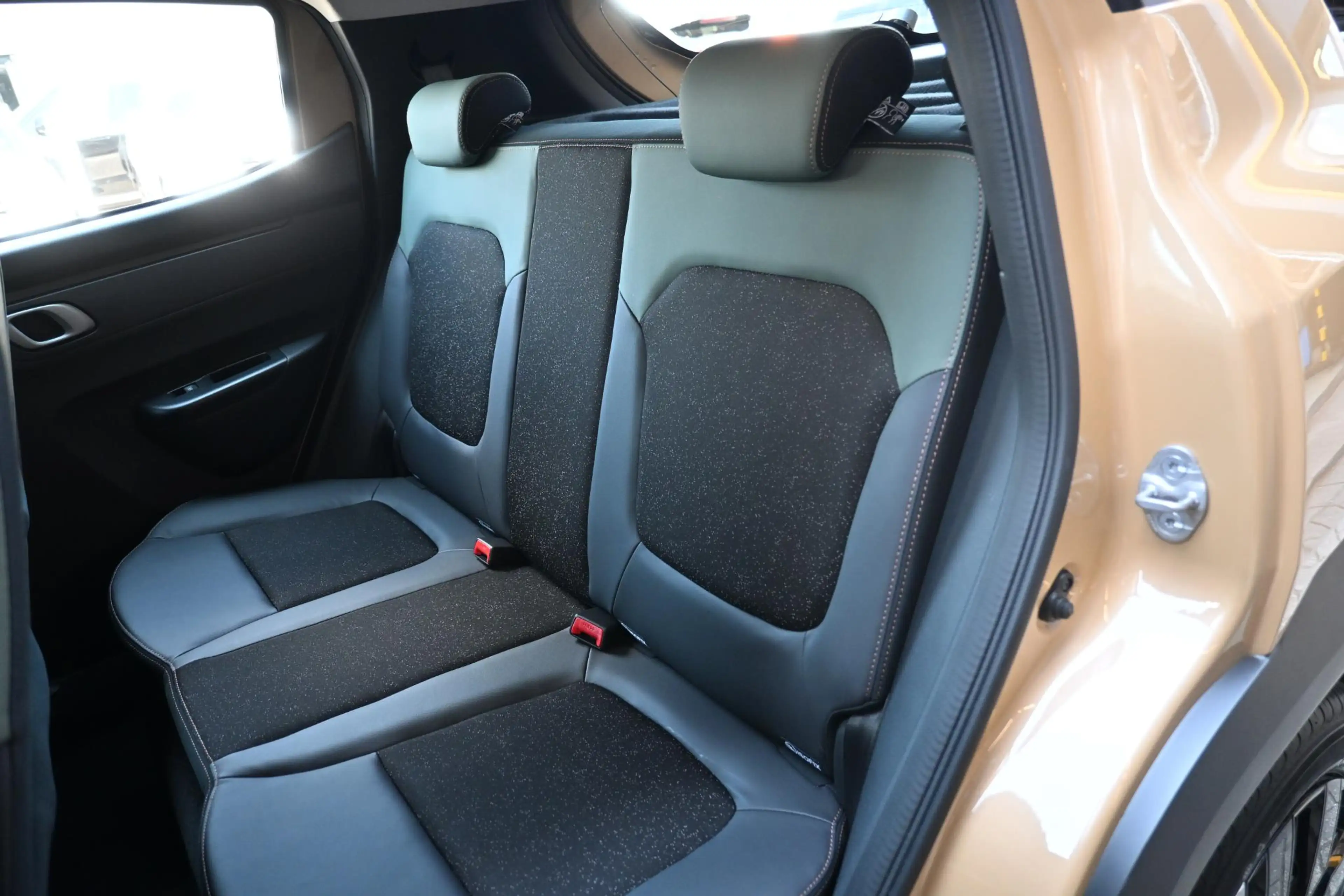 Dacia Spring Extreme 65 26.8 kWh | DC-LADER | CAMERA | NAVI | C — photo 11