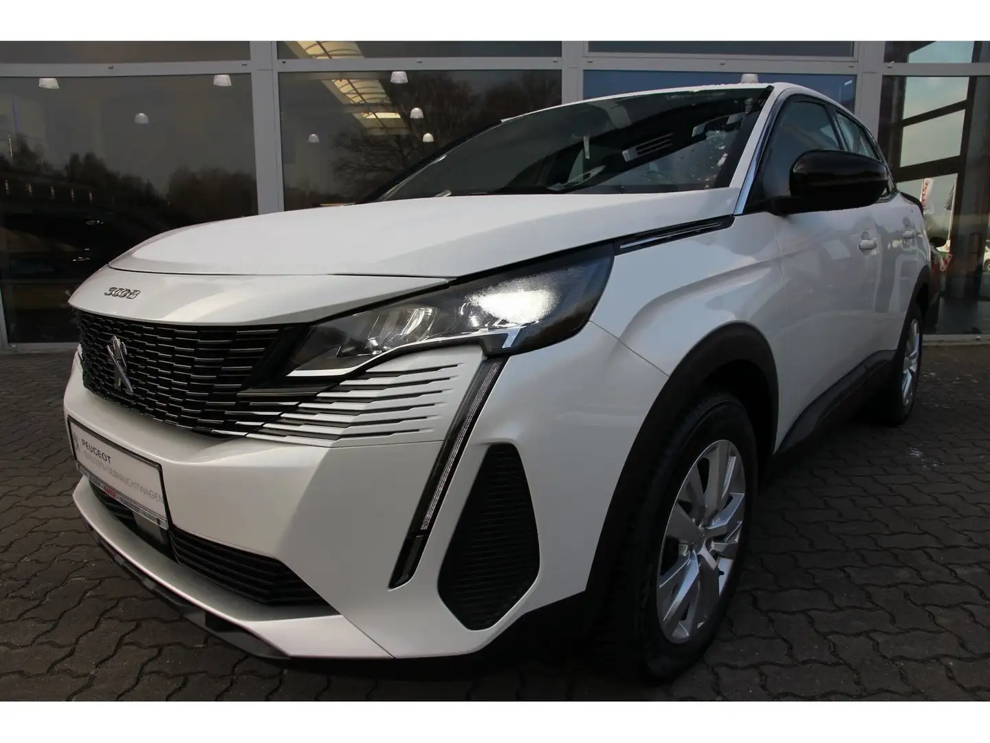 Peugeot 3008 Active Pack Hybrid 136 EPH Carplay AHK Blanc - 2