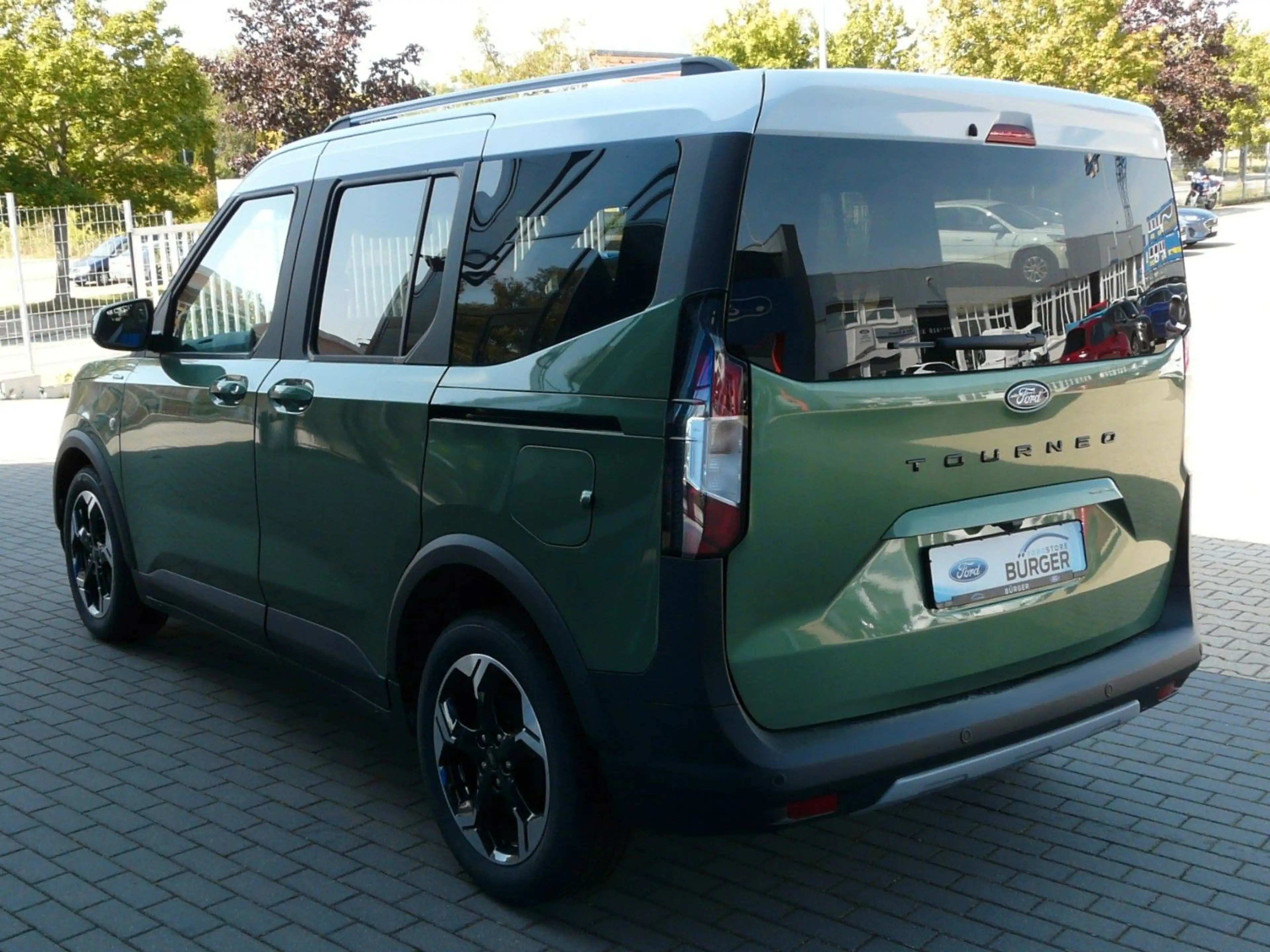 Ford Tourneo Courier Active *ACC*Navi*Kamera* — photo 3