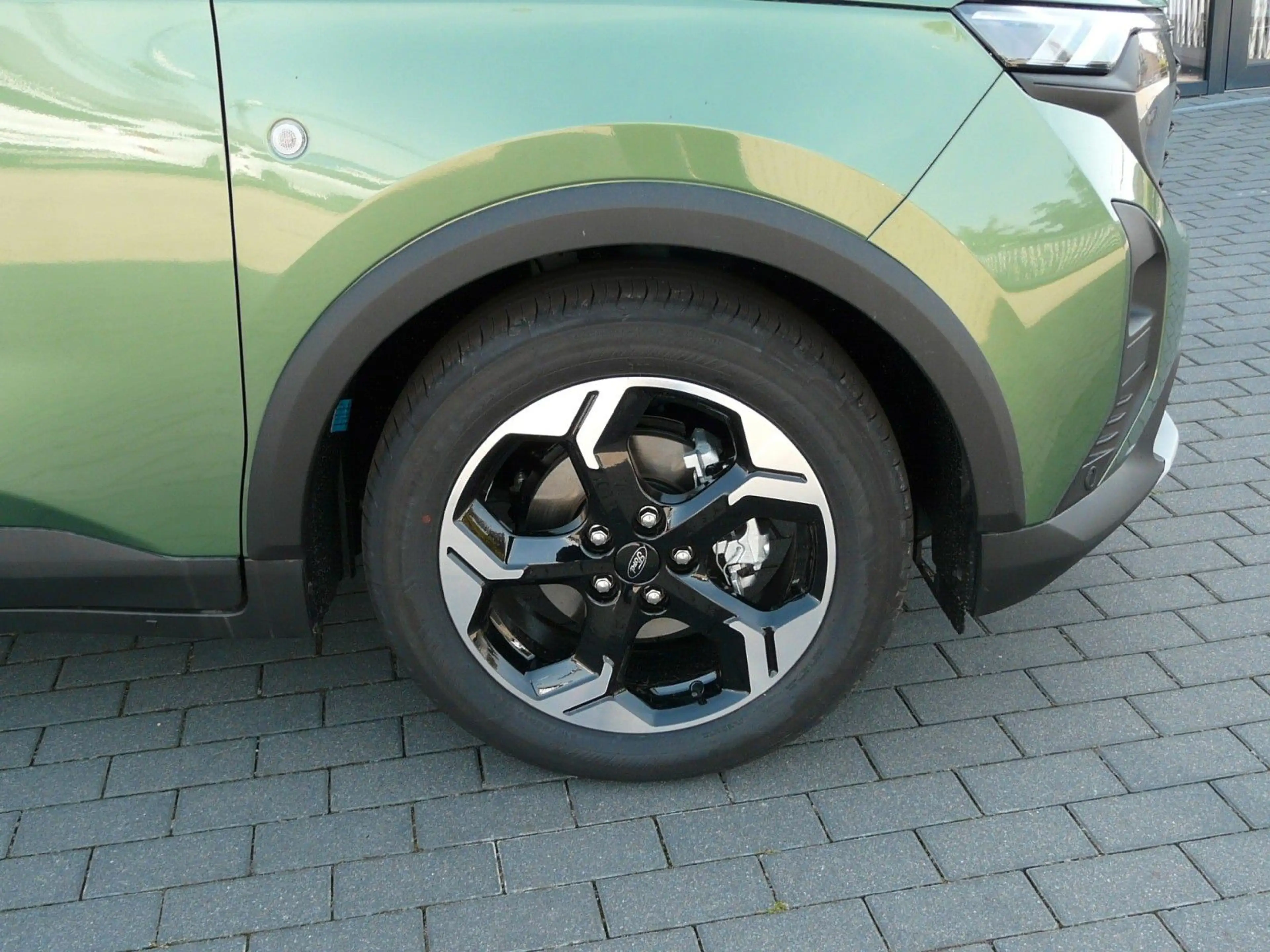 Ford Tourneo Courier Active *ACC*Navi*Kamera* — photo 10