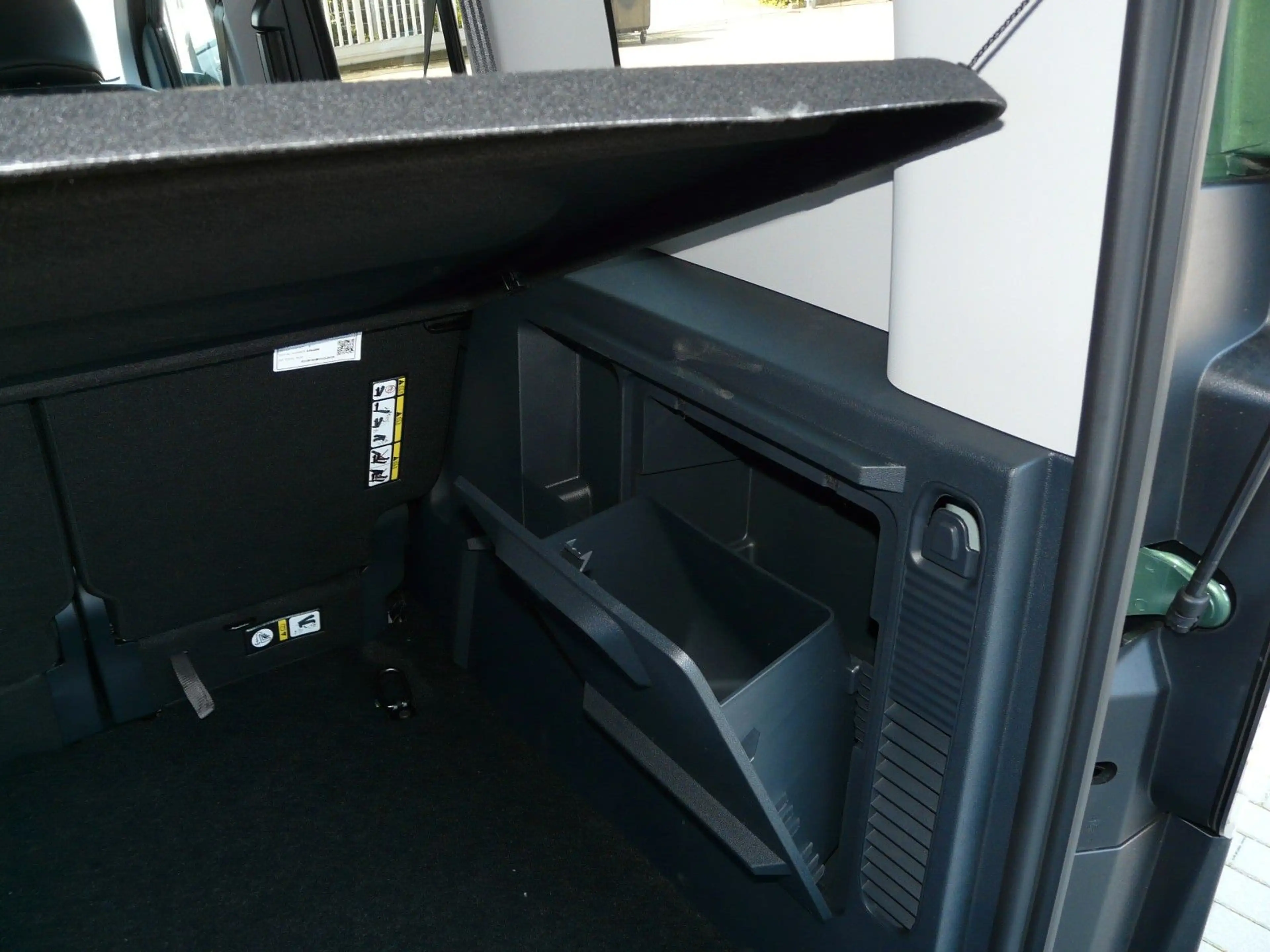 Ford Tourneo Courier Active *ACC*Navi*Kamera* — photo 14