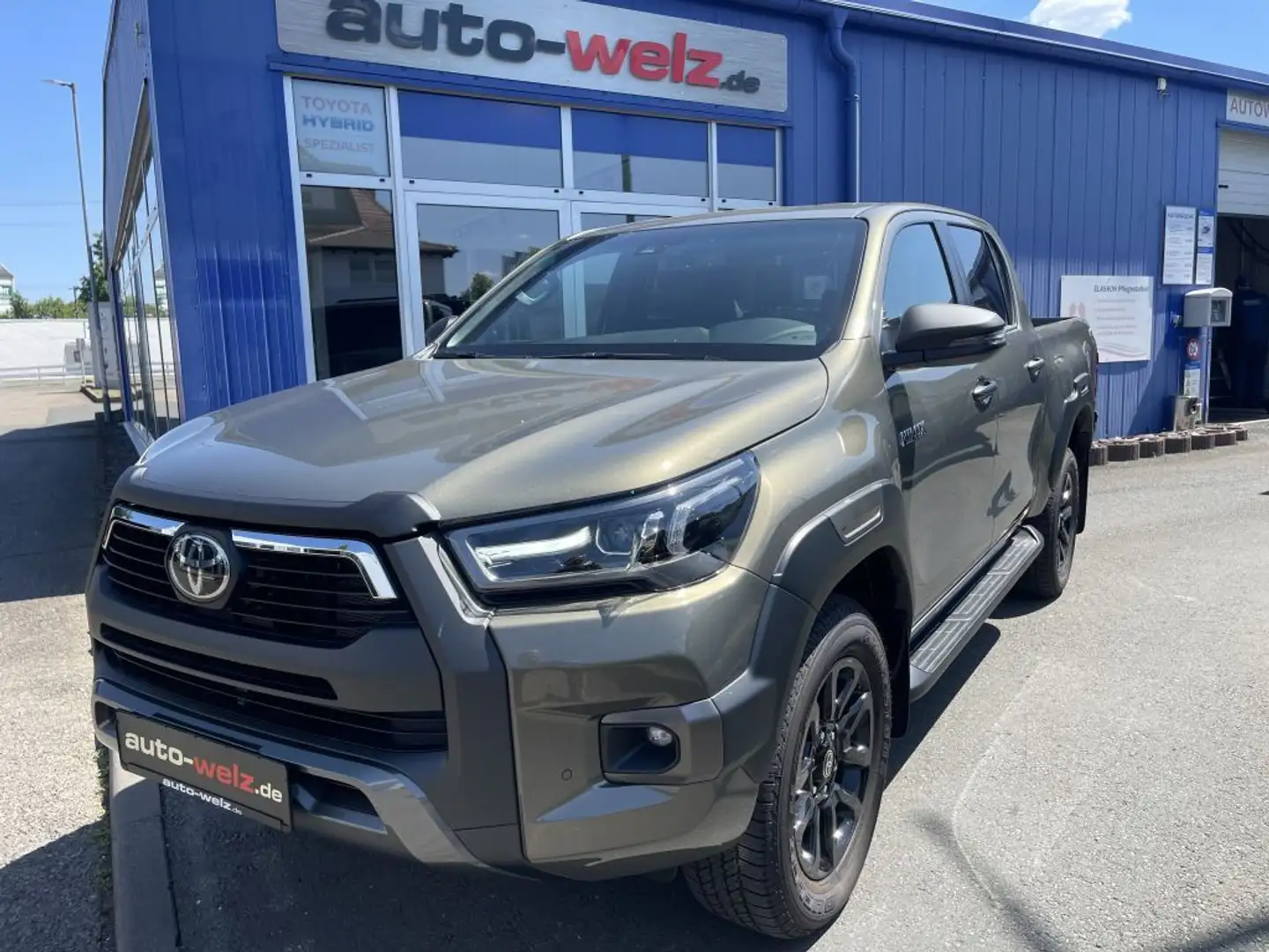 Toyota Hilux HiLux 4x4 Double Cab MHEV Autm. Invincible - 2