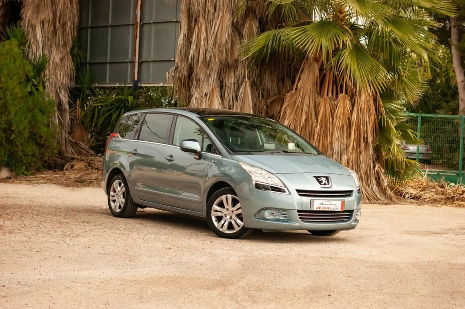 Peugeot 5008 Sport Pack 1.6 HDI 110 FAP Azul - 1