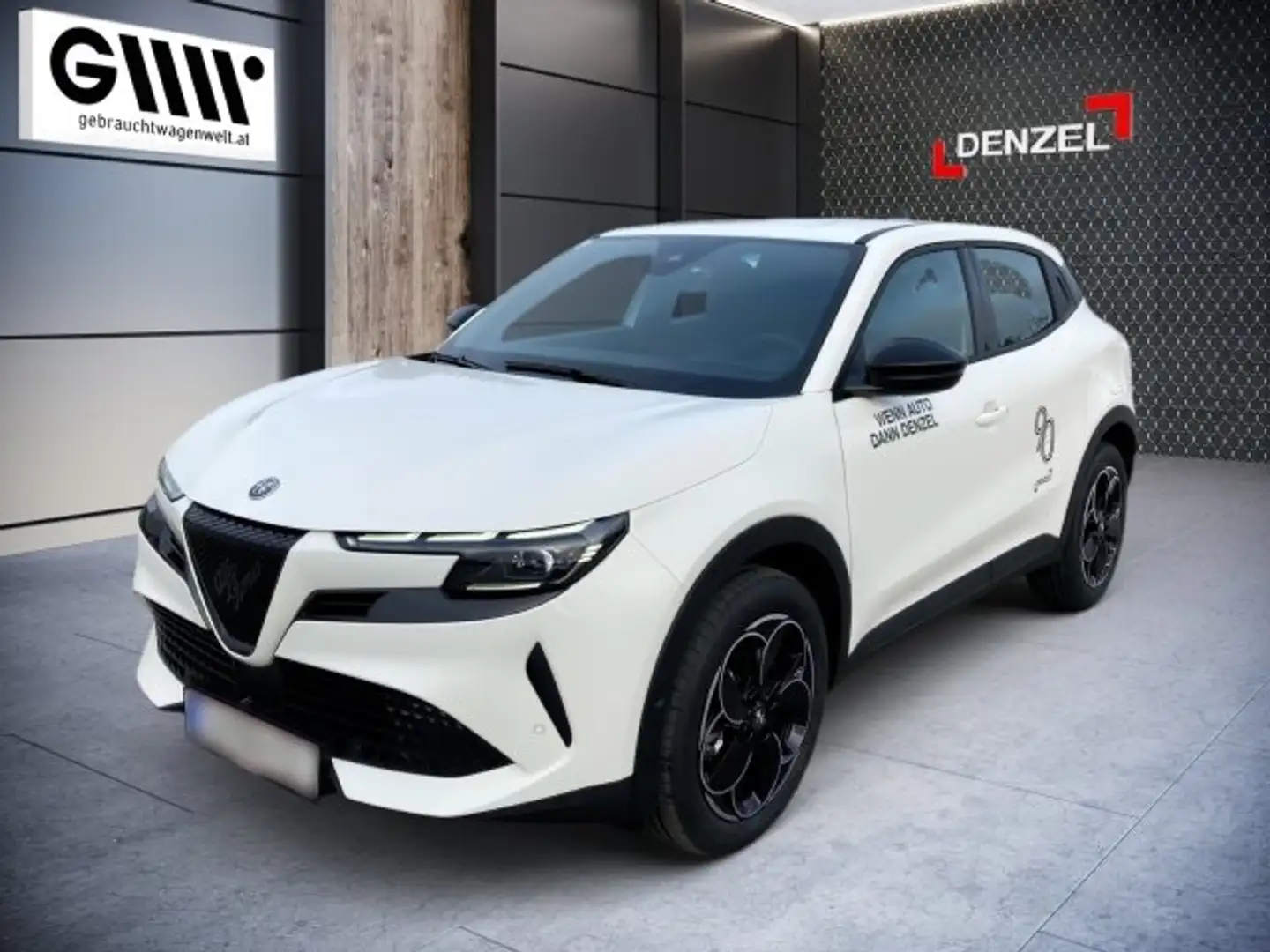 Alfa Romeo Junior Ibrida 1.2 136 MHEV FWD Weiß - 1