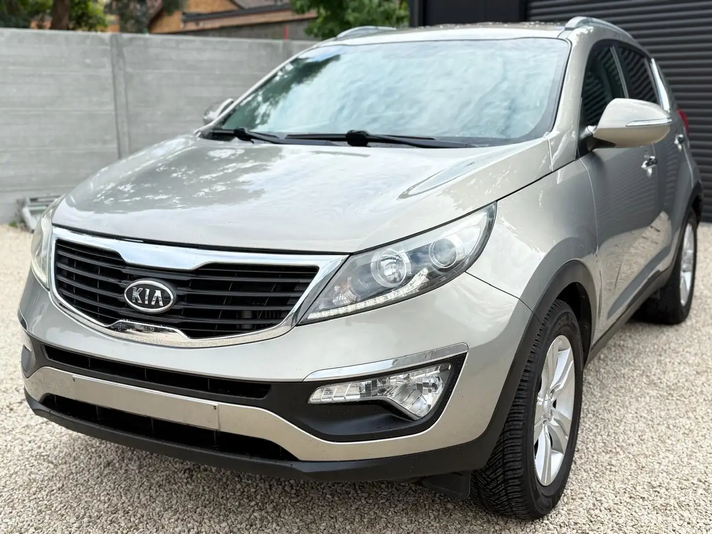 Kia Sportage Sportage 1.7 CRDi • AIRCO • JANTES • CARN Gris - 1
