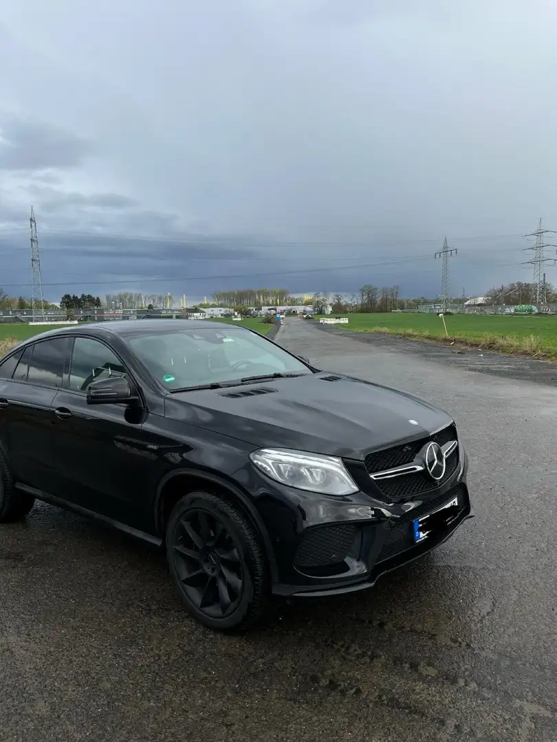 Mercedes-Benz GLE 450 Coupe AMG 4Matic 9G-TRONIC AMG Czarny - 1