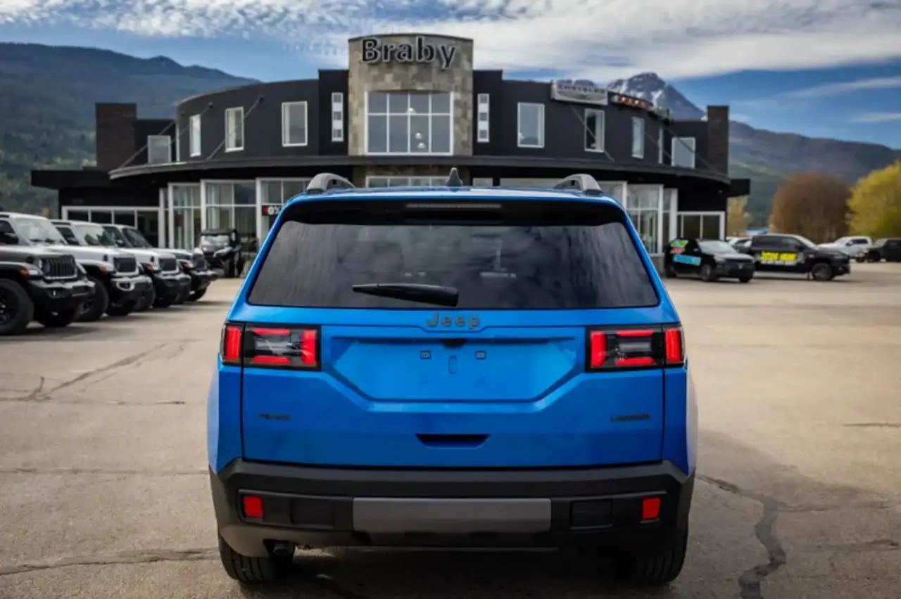 Jeep Cherokee снимка Jeep Cherokee