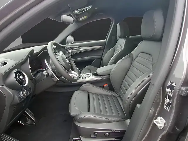Alfa Romeo Stelvio Veloce 2,2 16V 210 AT8 Q4 Ansicht 9