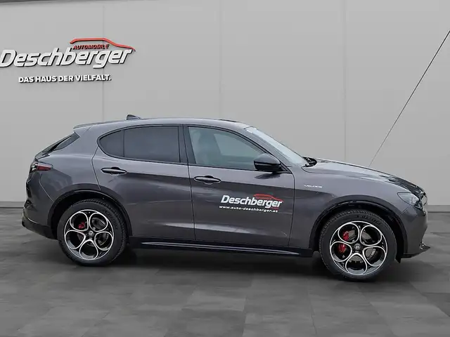 Alfa Romeo Stelvio Veloce 2,2 16V 210 AT8 Q4 Ansicht 4