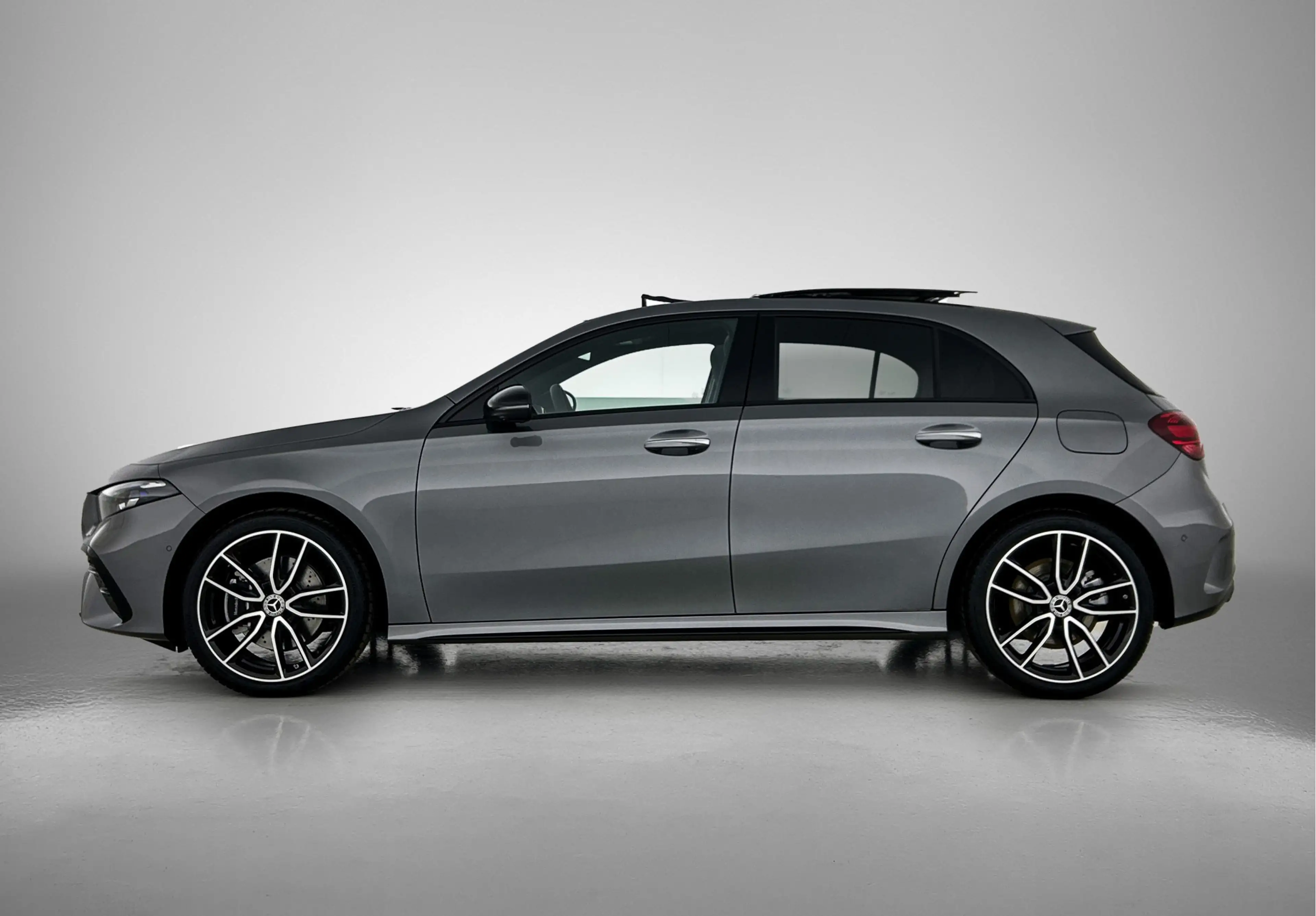 Mercedes-Benz A 250 e Business Solution AMG | AMG Line Plus pakket | S — photo 3