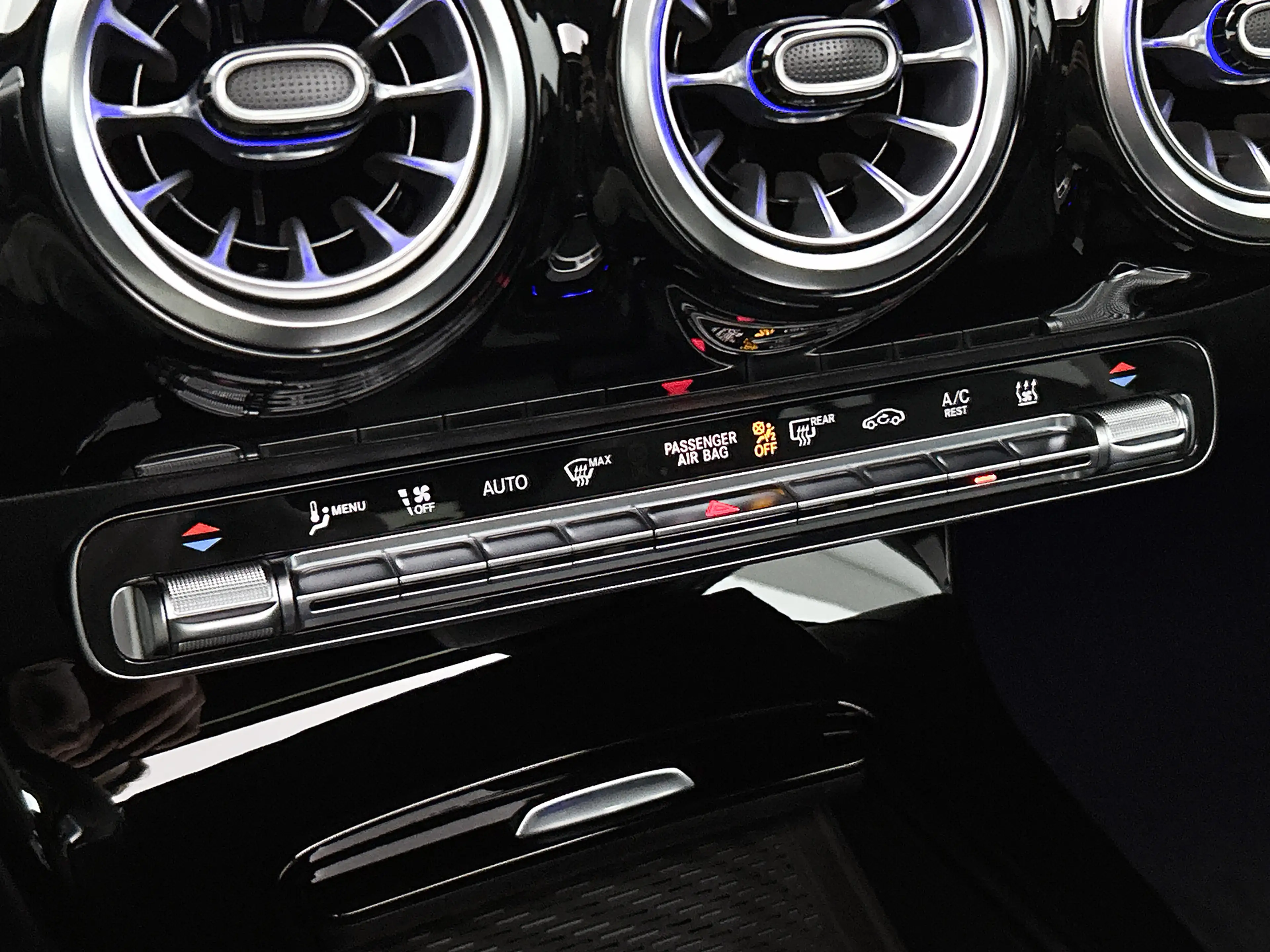 Mercedes-Benz A 250 e Business Solution AMG | AMG Line Plus pakket | S — photo 8