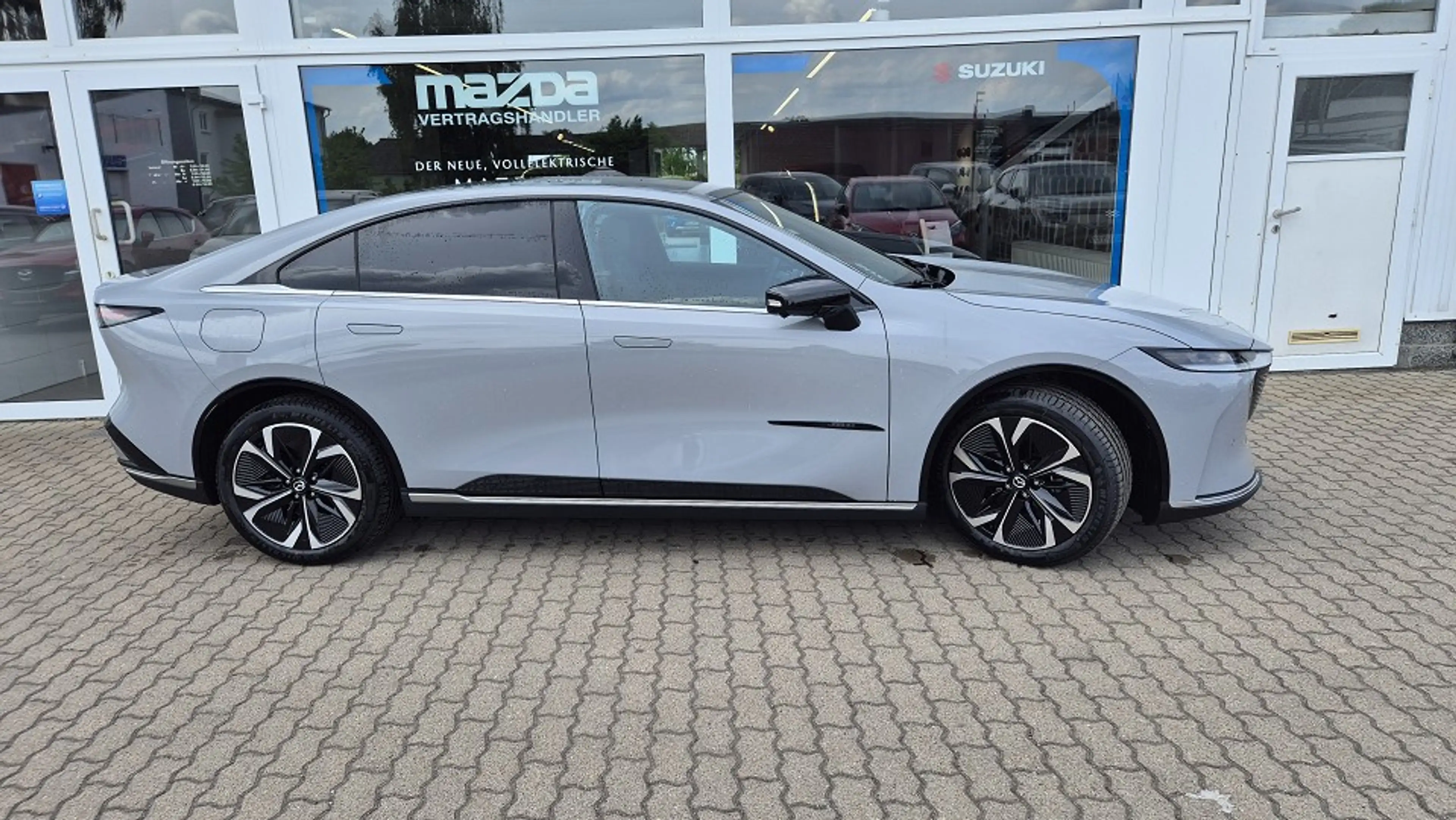 Mazda 6e EV 258ps 1AT RWD Takumi — photo 4