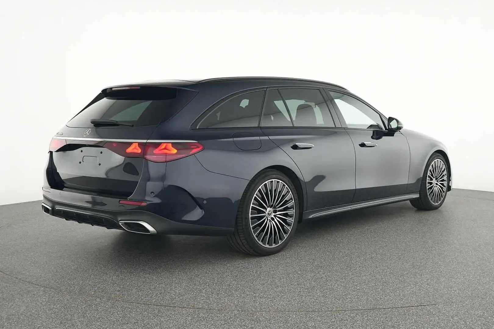 Mercedes-Benz 300 Classe E e Break AMG Line Синій - 2