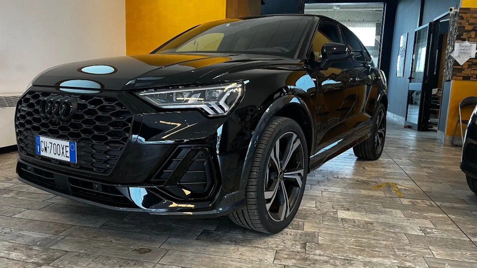 Audi Q3 40 TDI quattro S tronic S line edition- FULL Nero - 1