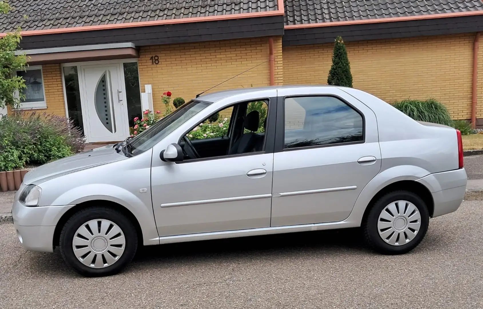 Dacia Logan Logan, 65tkm Argent - 1