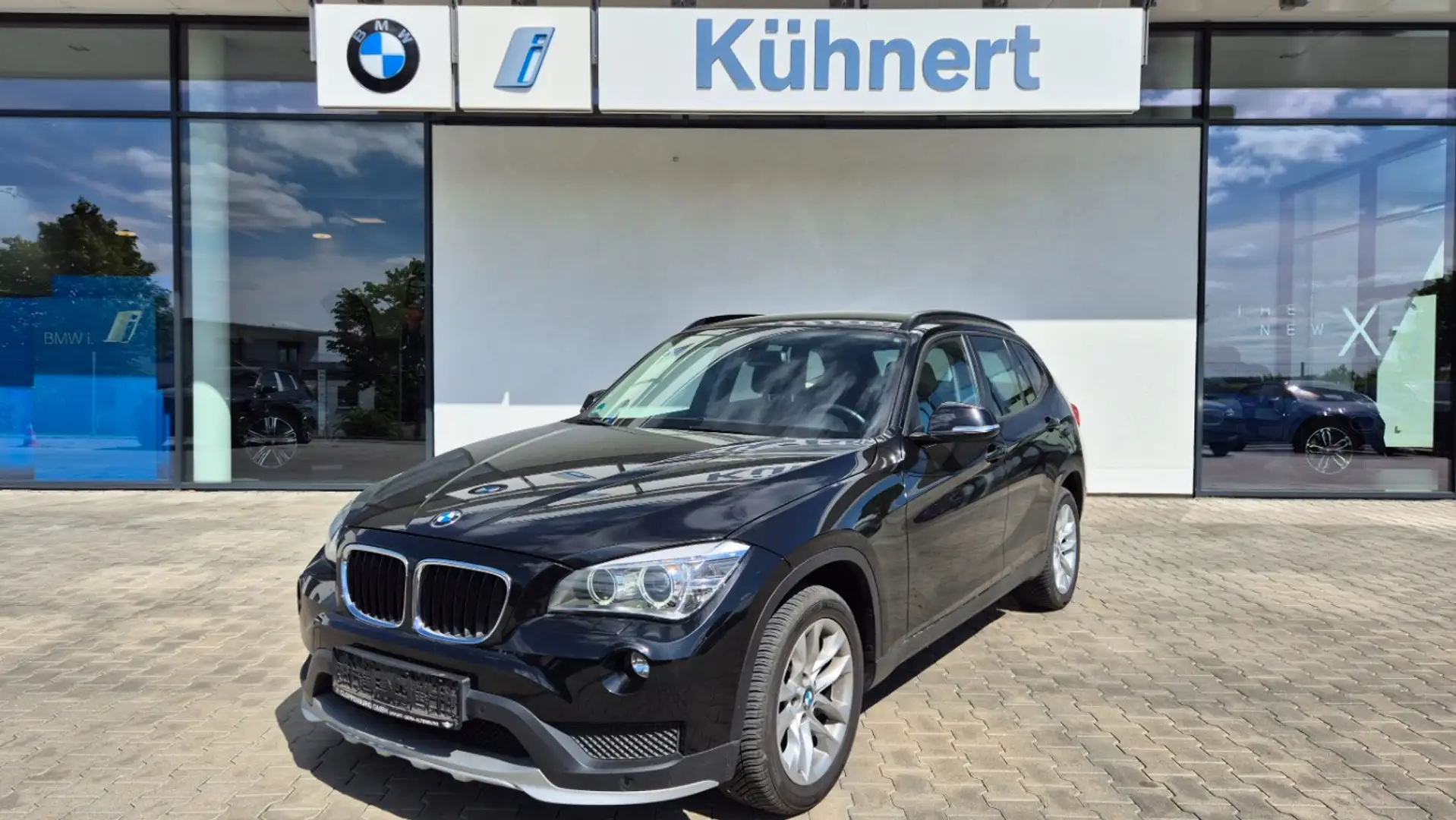 BMW X1 xDrive18d Xenon/Sitzheiz/Freisprech/1. Hand Zwart - 1