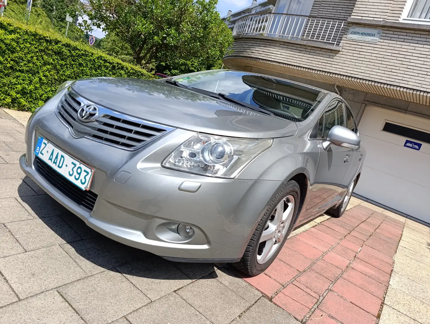 Toyota Avensis Avensis 1.8i Sol Gris - 1