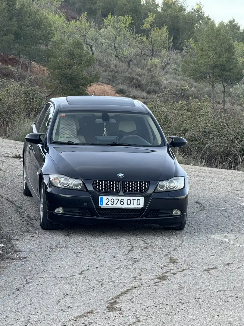 BMW 320 320d - 1