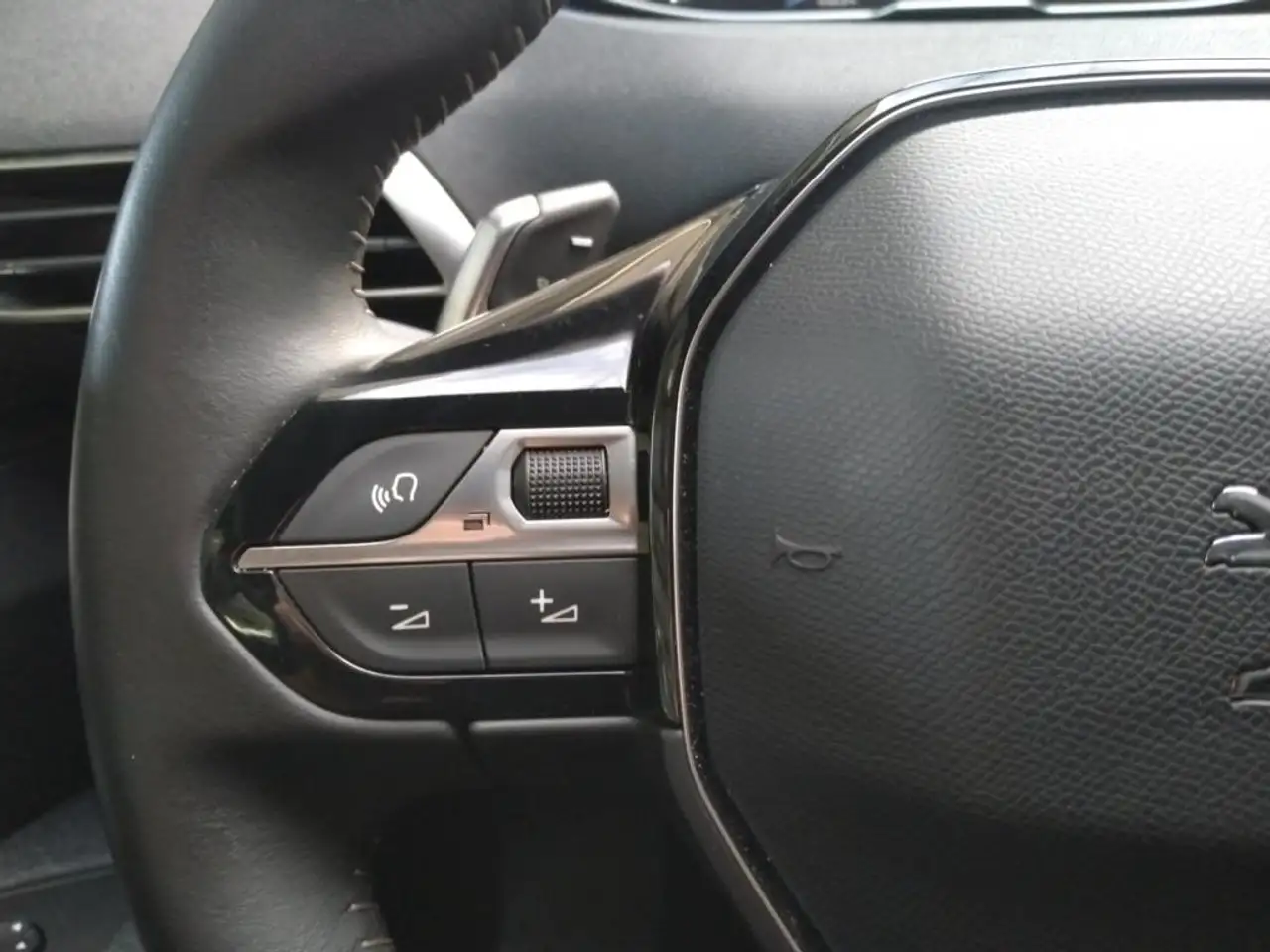 Peugeot 3008 3008 — photo 21