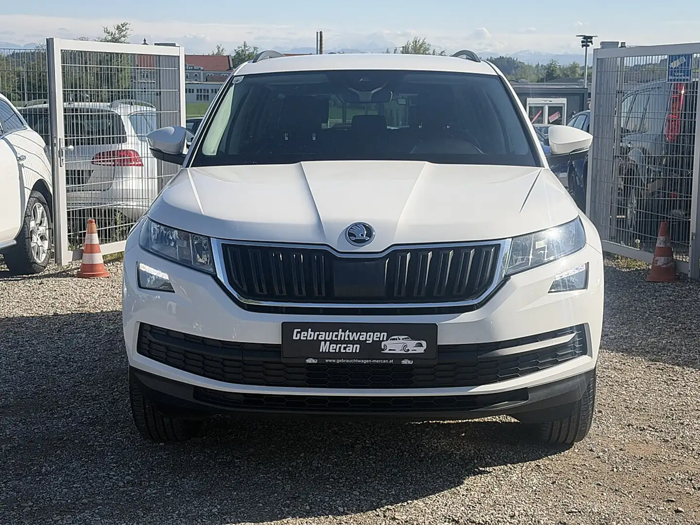 Skoda Kodiaq 2,0 TDI SCR 4x4 Ambition Weiß - 2