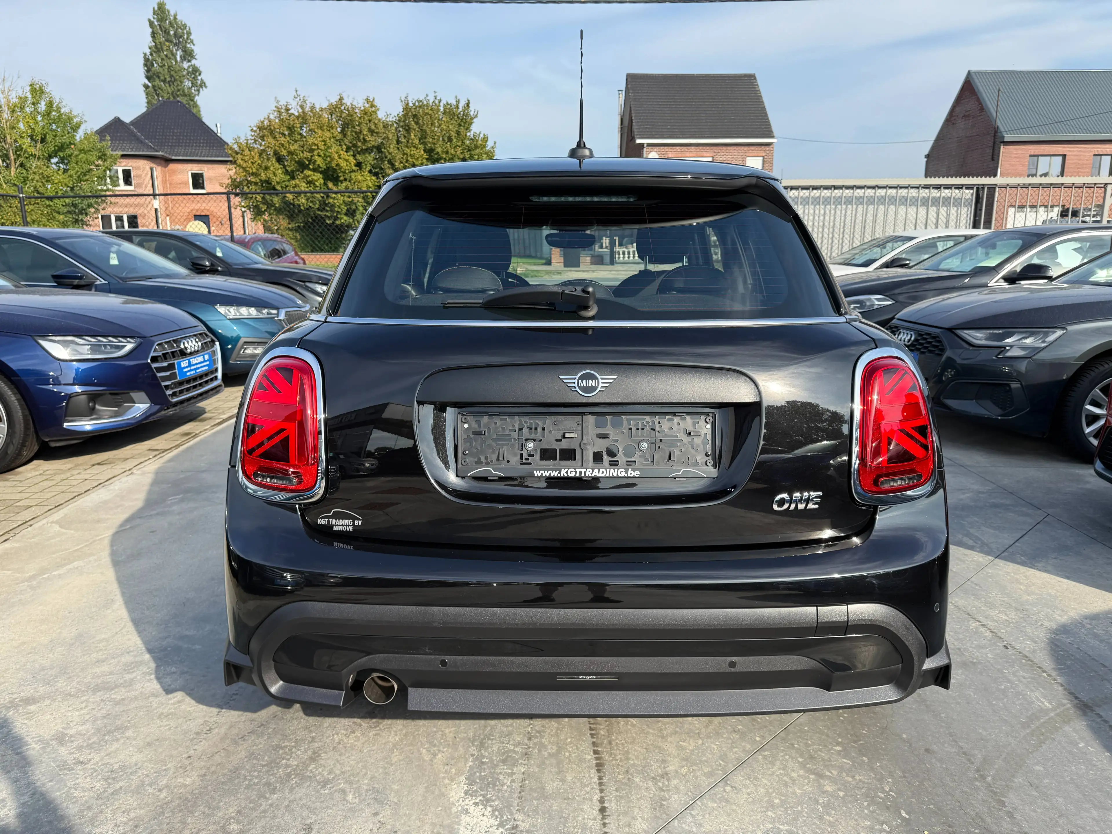 MINI One 1.5i 102PK FACELIFT 5-DEURS NAVIGATIE FULL LED CARPLAY PDC BLUETOOTH AIRCO — photo 6